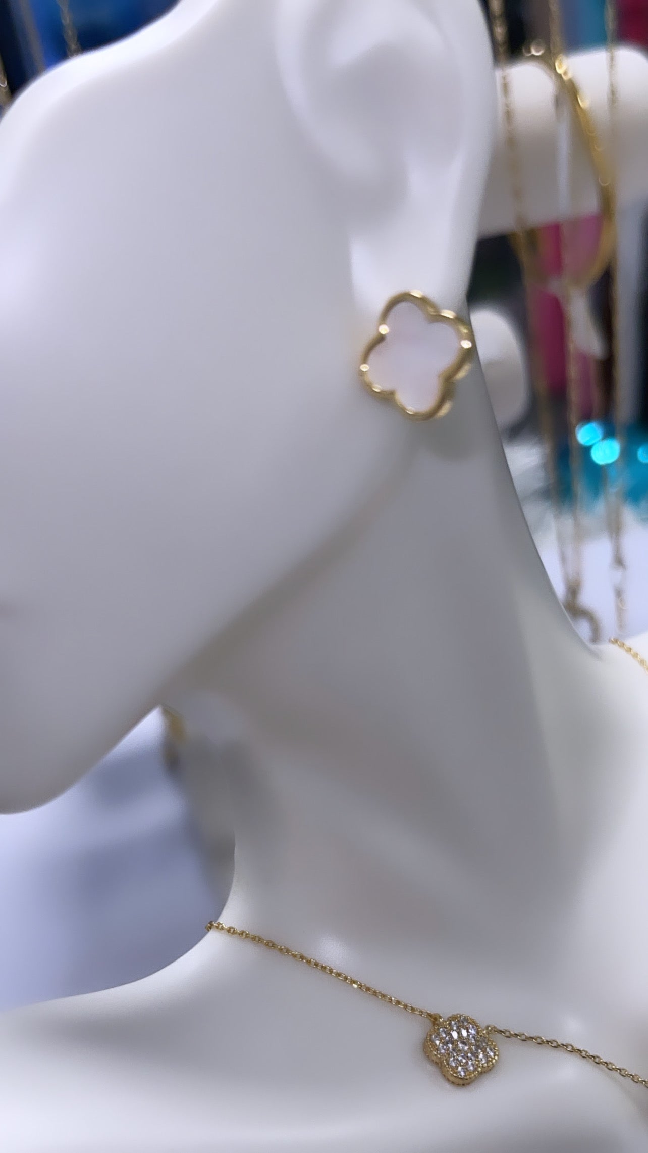 Trendy earrings